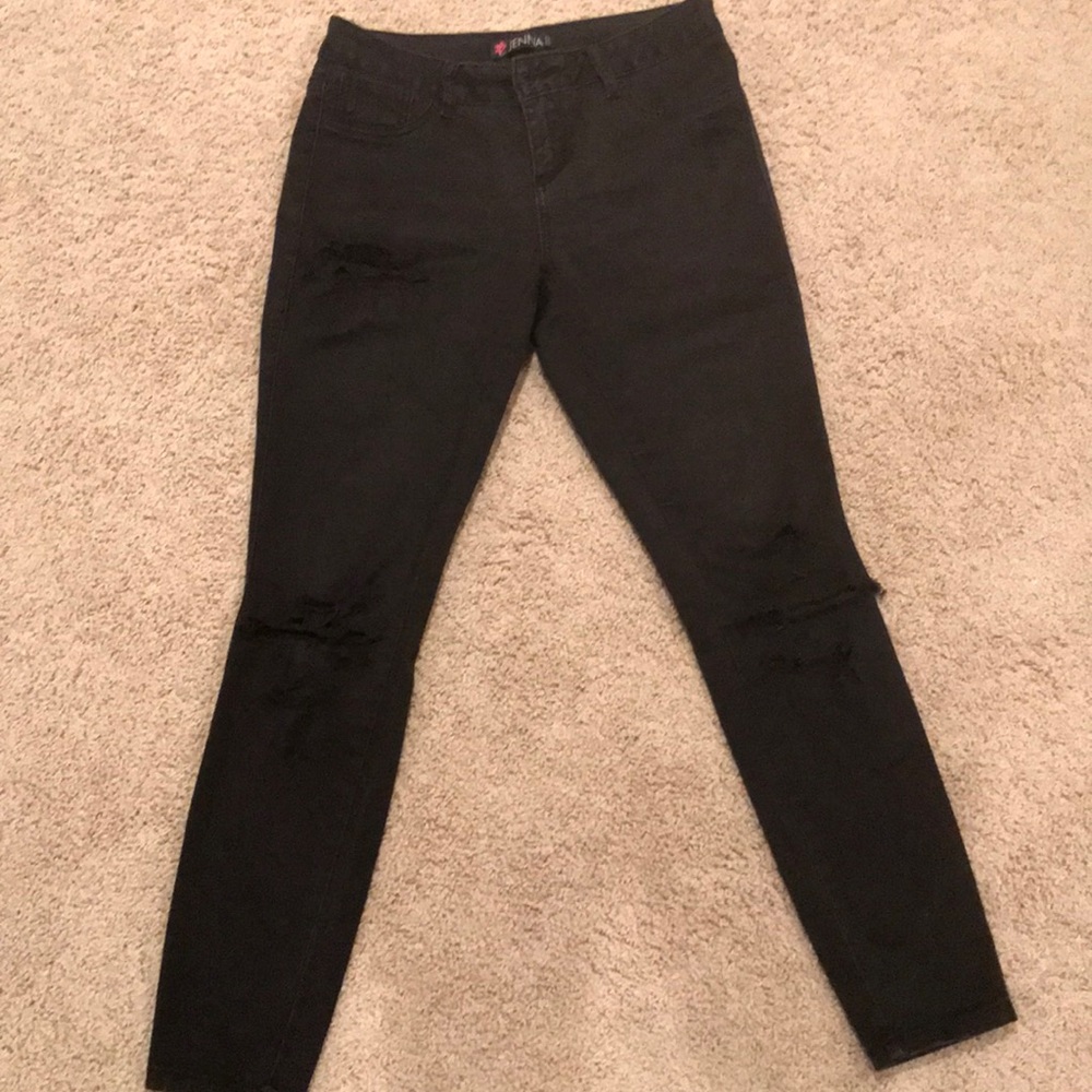 Ripped black jeans